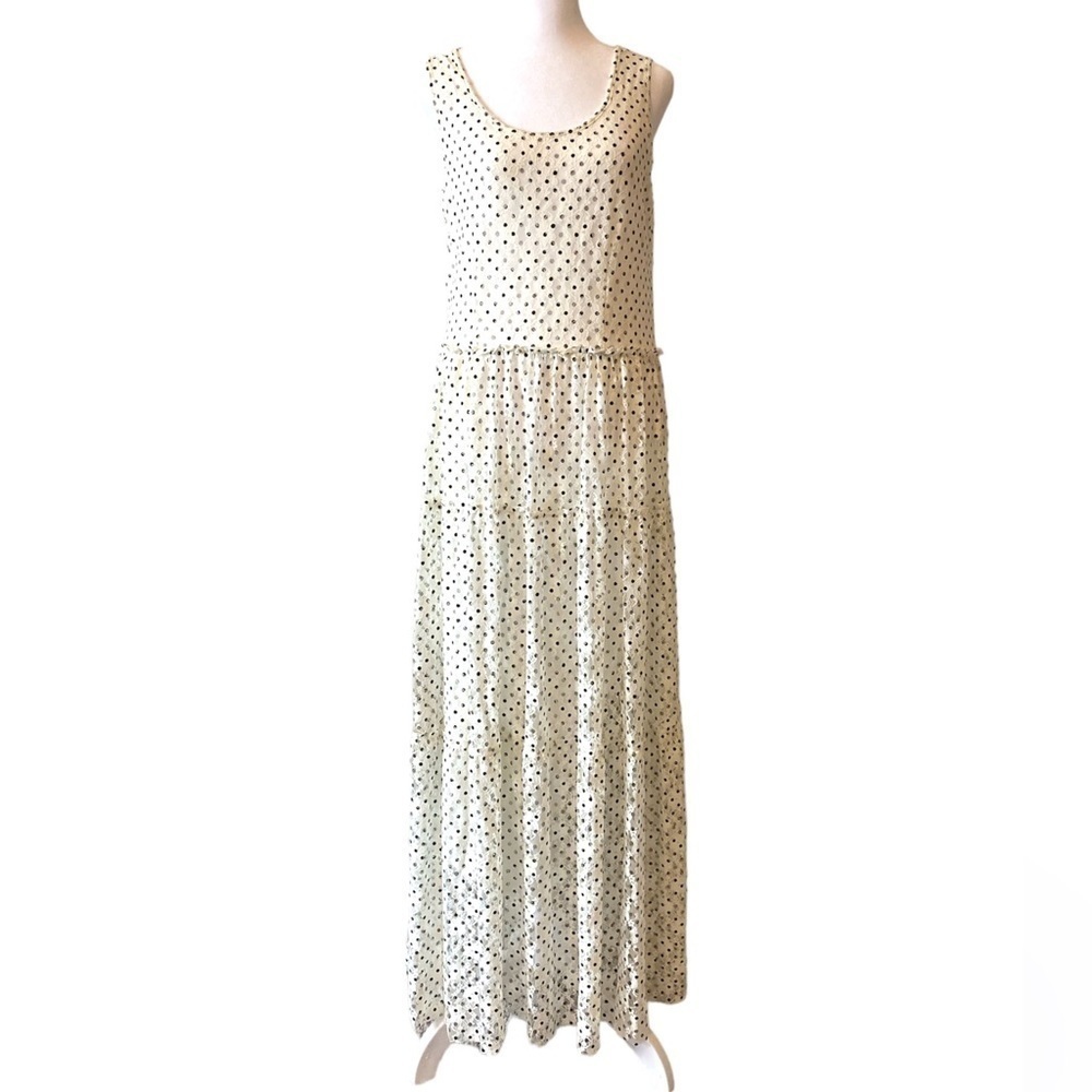 Chelsea & Theodore medium dress polka dot white black sleeveless scoop neck long